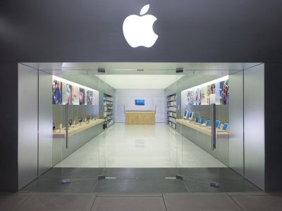 Apple Stores Set To Open At 8AM On Friday