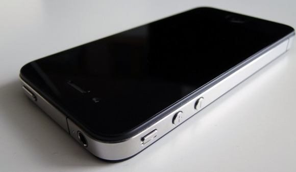 [Rumor] The New iPhone 5 will be Thinner Thanks to New Touchscreen Technology