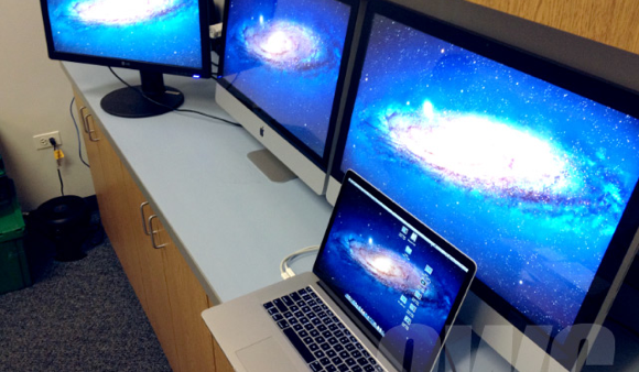 New Retina MacBook Pro Can Run Three External Displays At Once