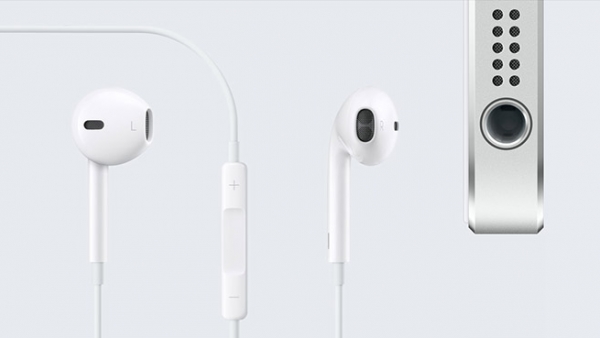 Here’s a Look At Apple’s Brand New Redesigned Headphones … EarPods